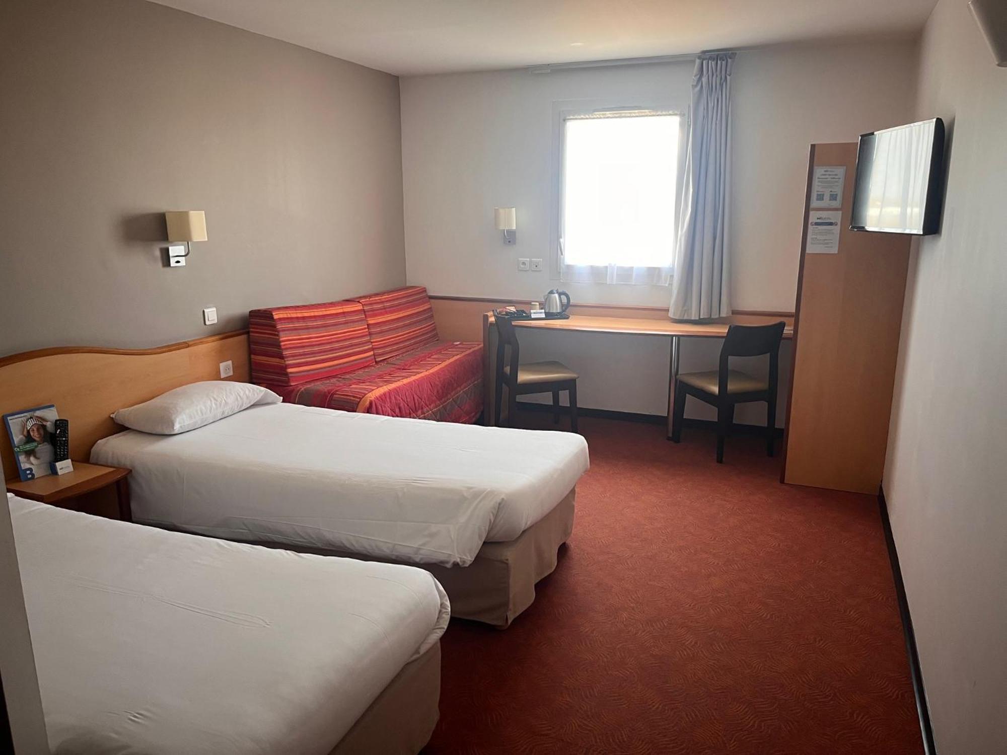 Brit Hotel Confort Montauban Exterior photo