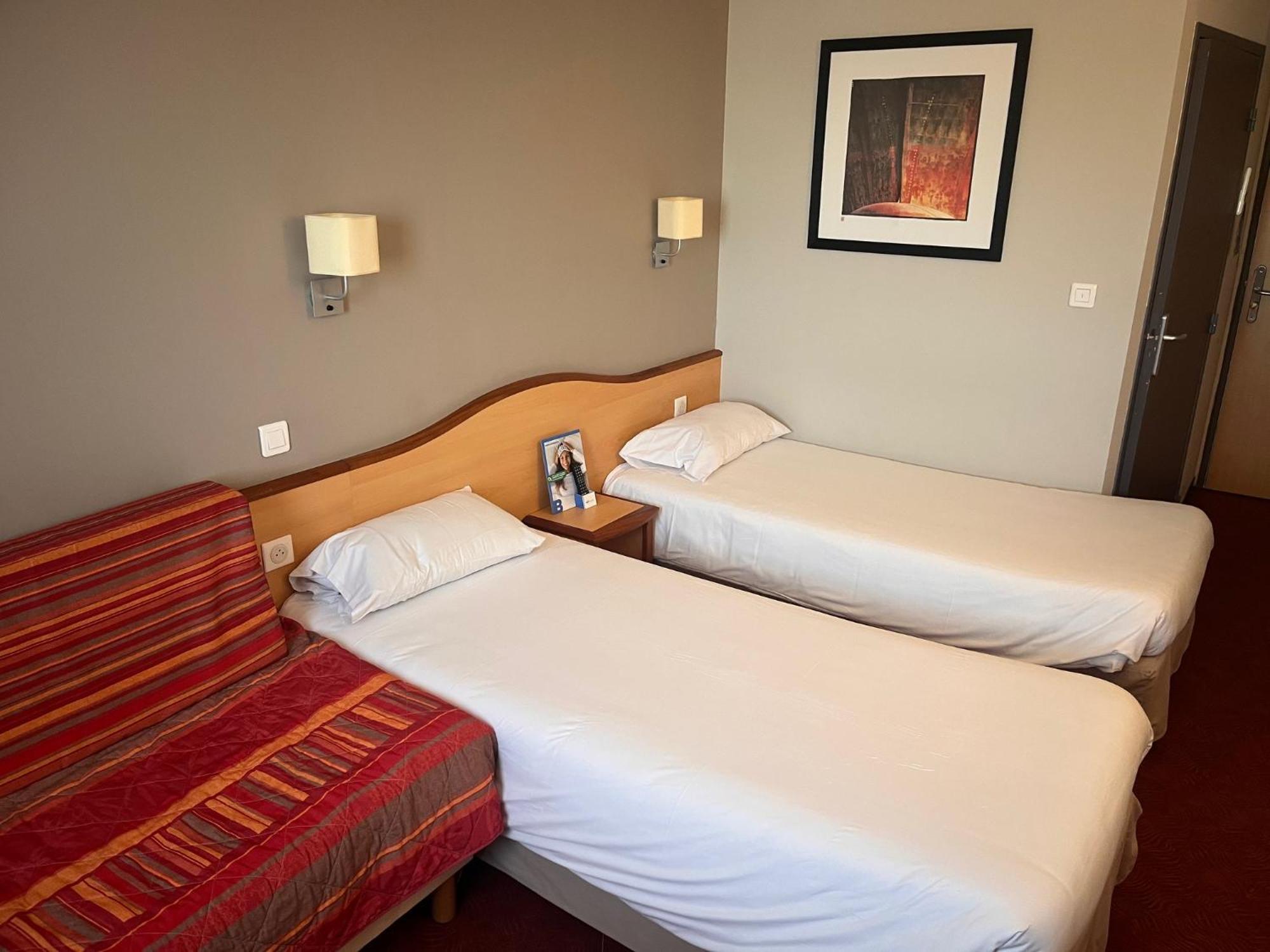 Brit Hotel Confort Montauban Exterior photo